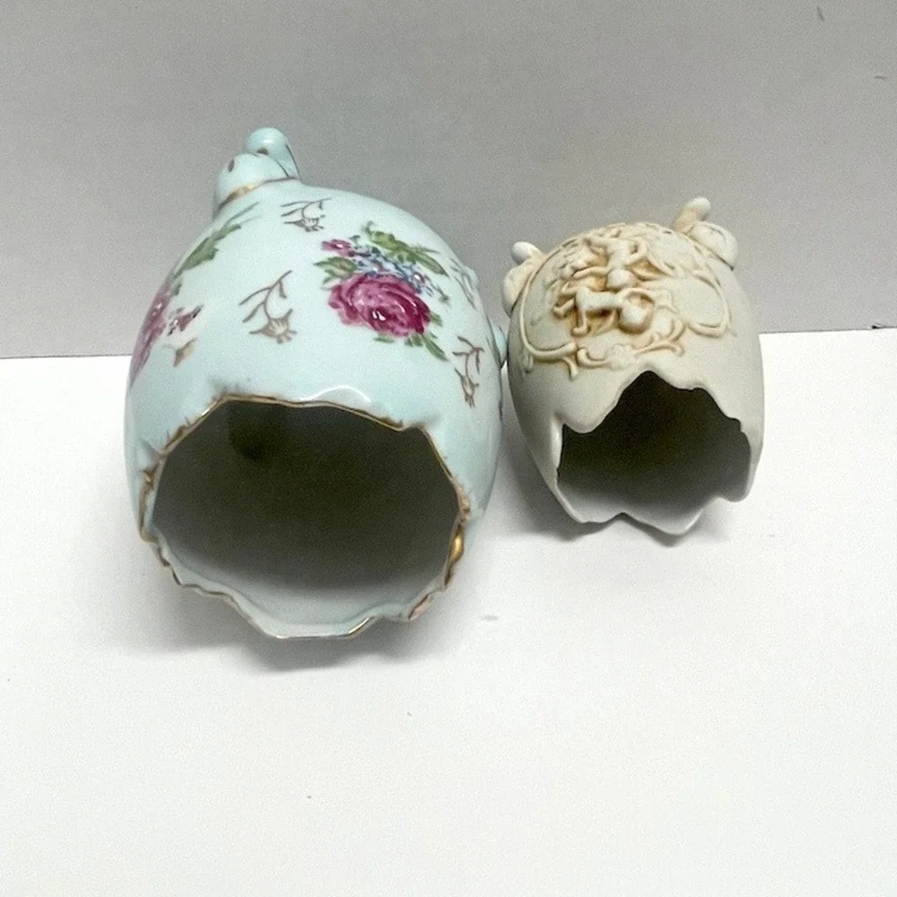 2 Vtg Footed Cracked Egg Vases Napcoware Floral & Lefton Bisque Cherub Japan